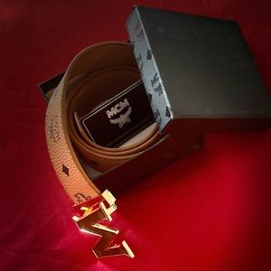 MCM
Claus Reversible Visetos/Saffiano Belt
$325